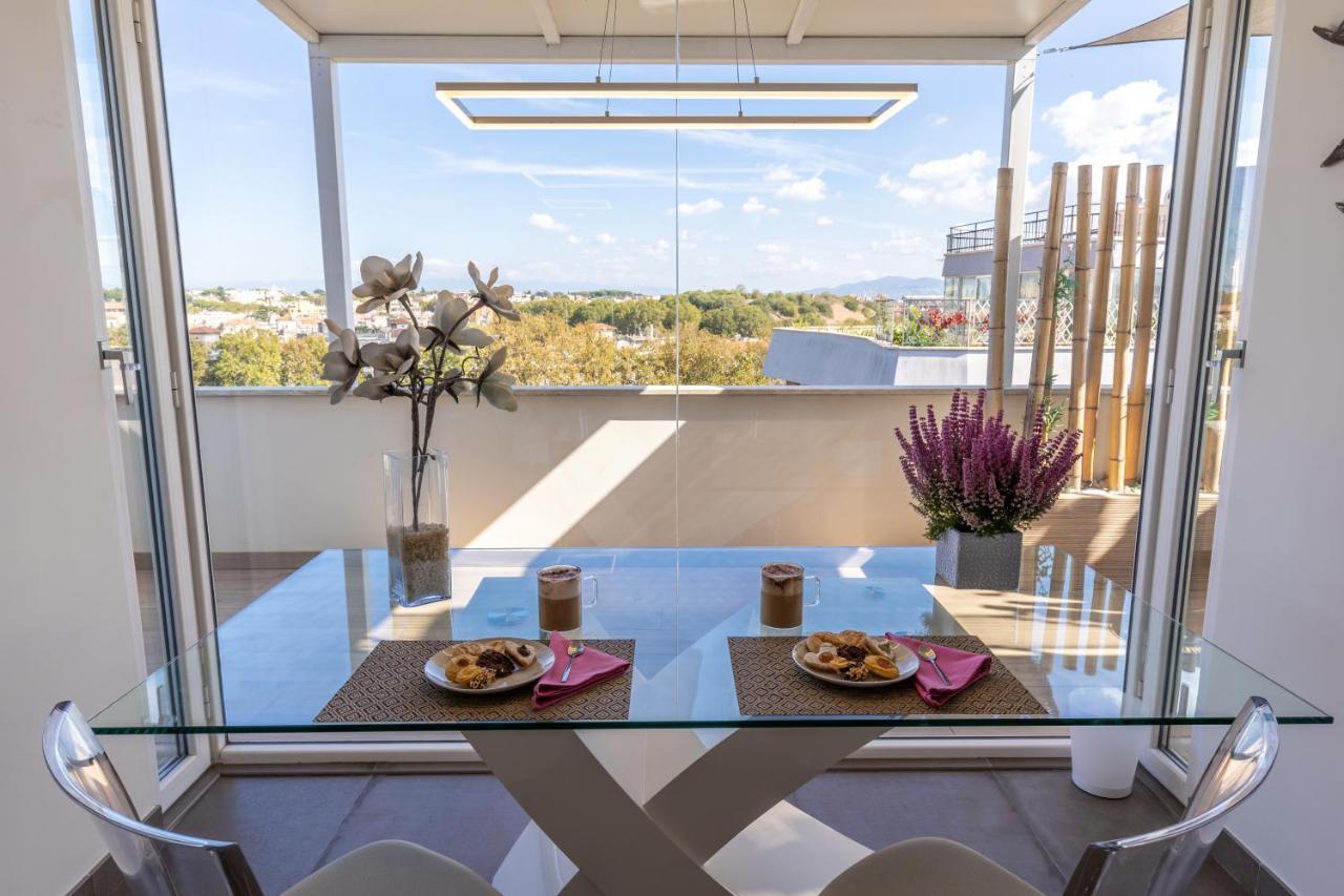 Penthouse With A Panoramic Rooftop In Trastevere With Seasonally Jacuzzi Roma Dış mekan fotoğraf